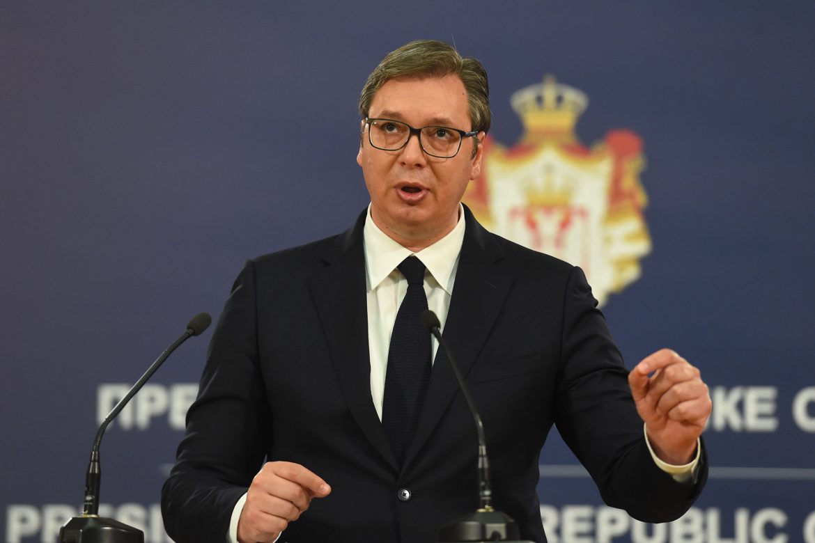 Vučić: Sinoć smo bili svedoci političkog nasilja