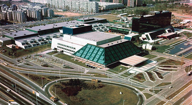 Beogradski Sava centar na prodaju