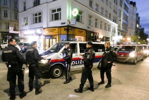 U napadu u Beču petoro mrtvih, uključujući napada