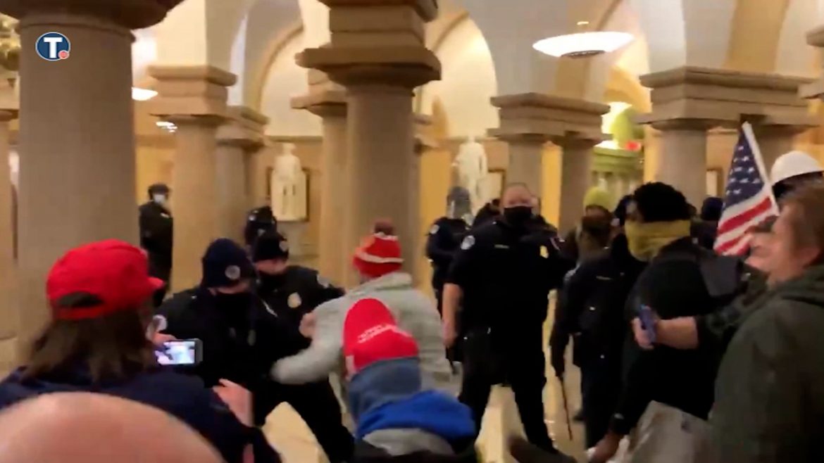 Vašington: Policija izbacila demonstrante