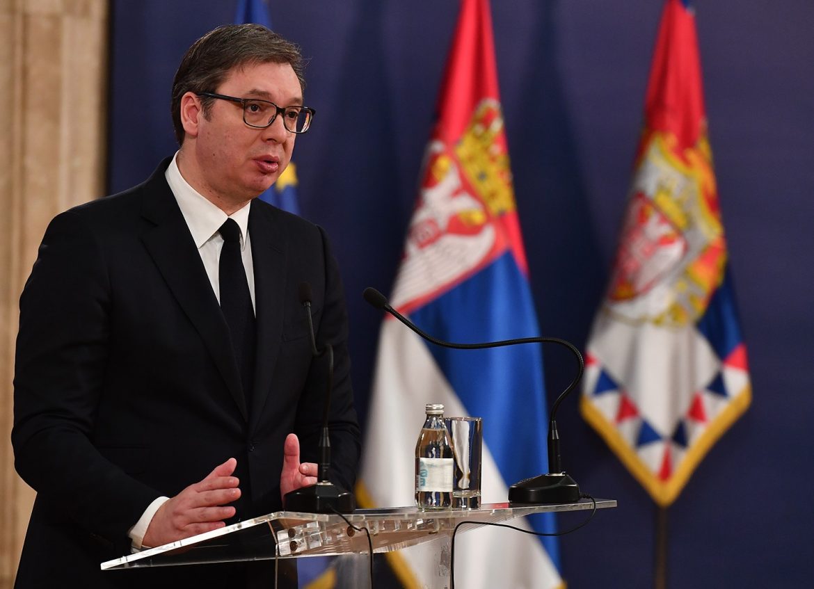 Vučić: Otvorićemo široku raspravu o obaveznom vojnom roku