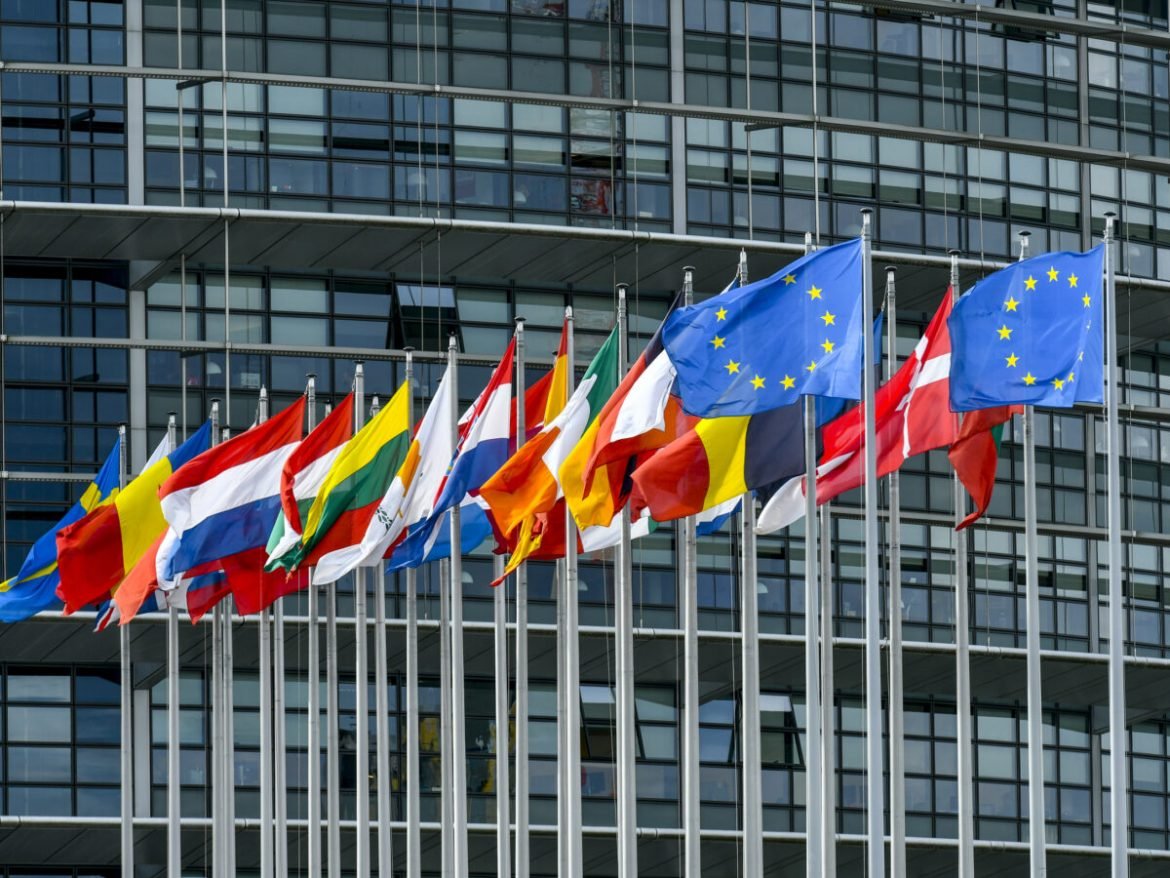 EU pooštrila pravila za putnike iz država izvan Unije
