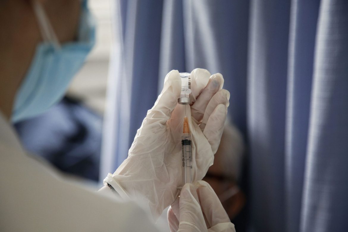 Zelić: Prijavljene 362 neželjene reakcije na vakcinu