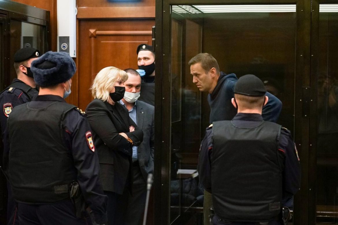 Aleksej Navaljni osuđen na tri ipo godine