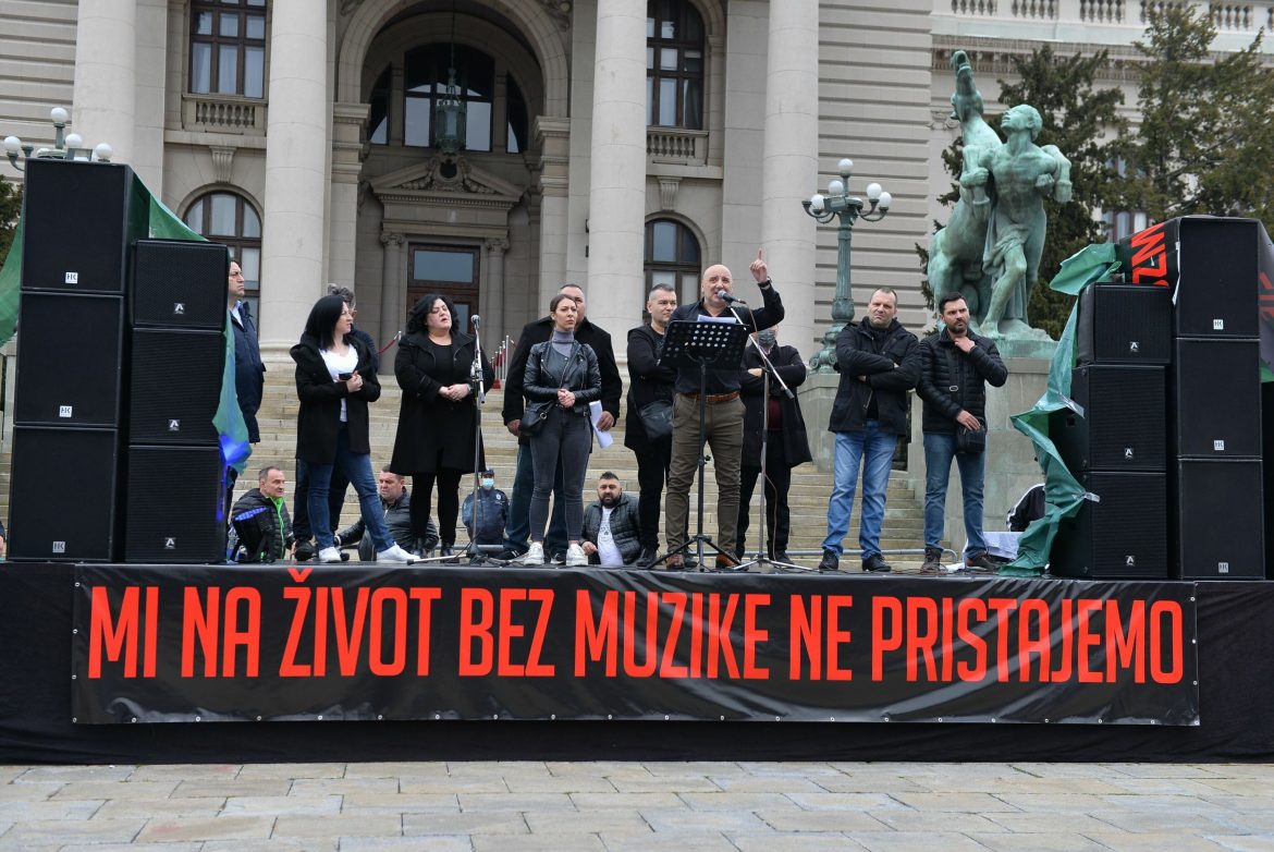 Protest muzičara, fotografa i ugostitelja u Beogradu