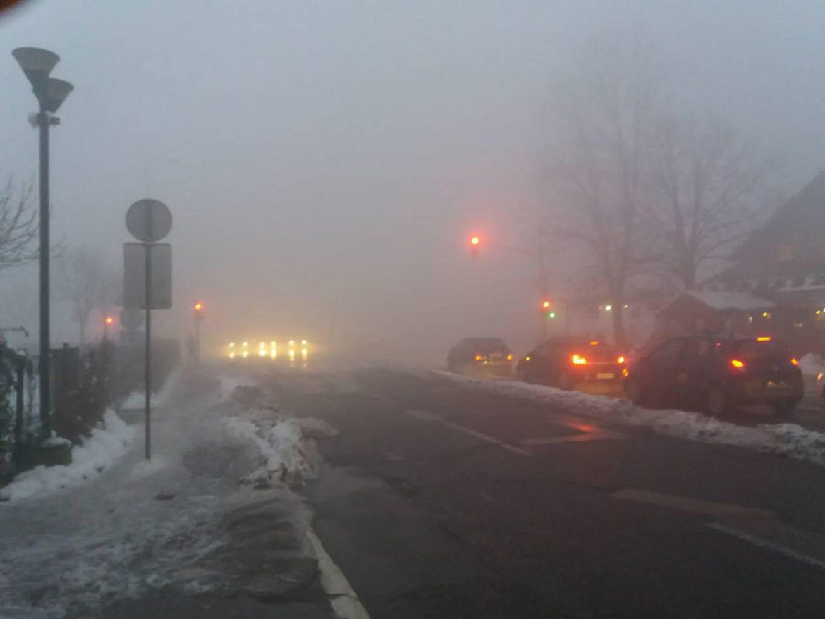 Zimski uslovi vožnje, ponegde magla