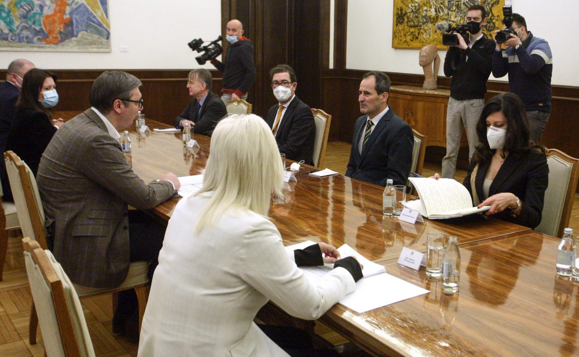 Vučić se sastao sa direktorom Energetske zajednice Kopačem