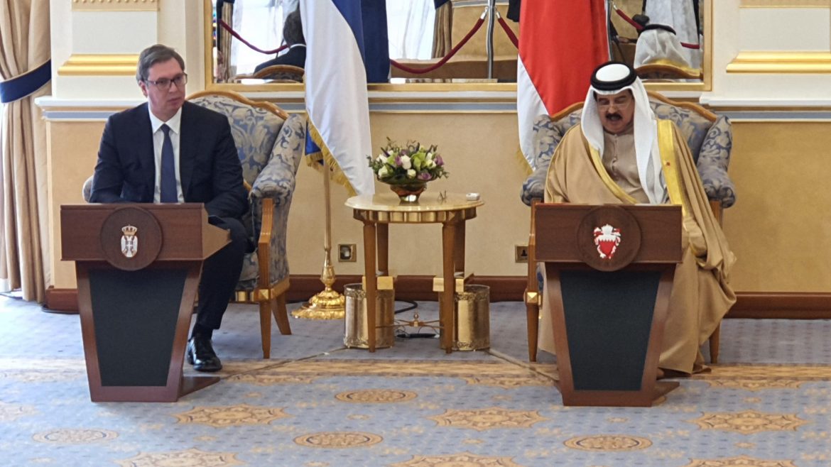 Vučić: Srbija posvećena produbljivanju odnosa sa Bahreinom
