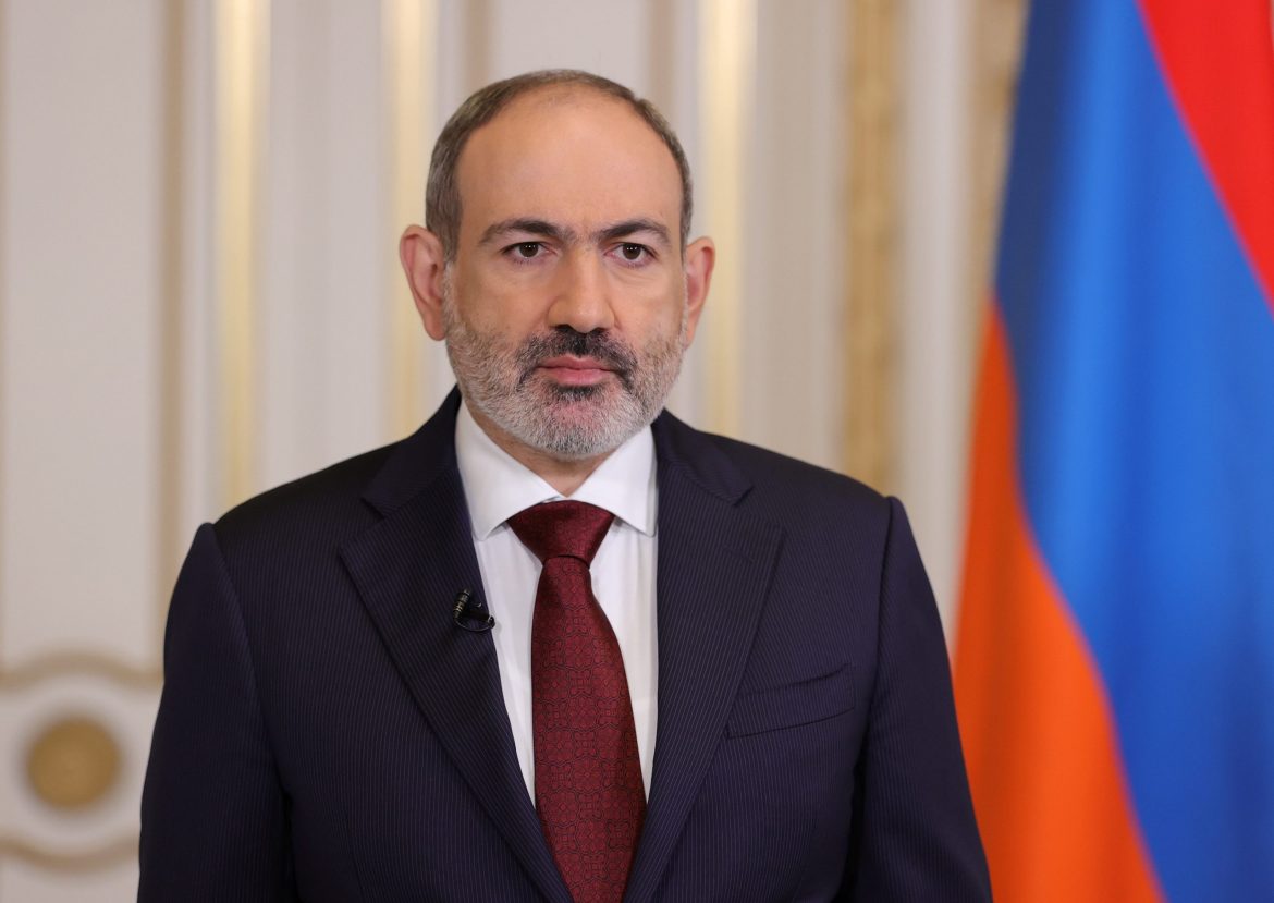Premijer Jermenije podneo ostavku