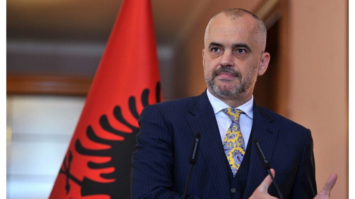 Albanija suspendovala šemu „zlatnih pasoša“ pod pritiskom EU