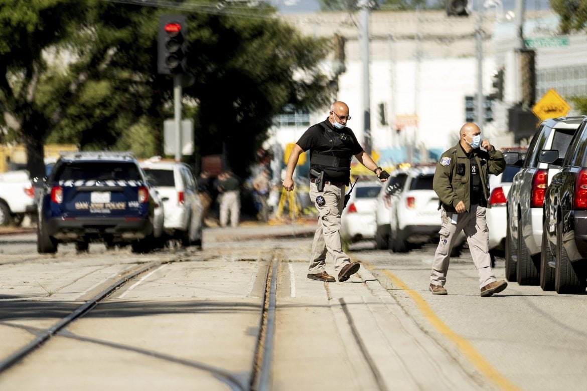 Osam osoba ubijeno u oružanom napadu u Kaliforniji