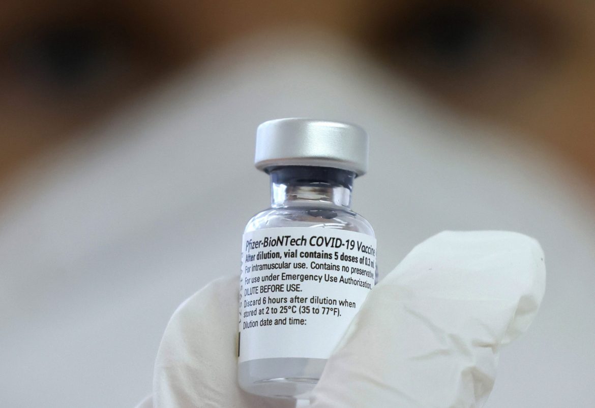 U Srbiju stiglo 83.070 doza vakcine „Fajzer“