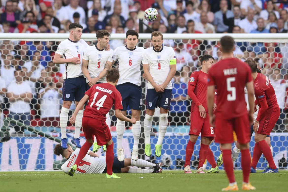 Engleska prvi put u finalu EP u fudbalu