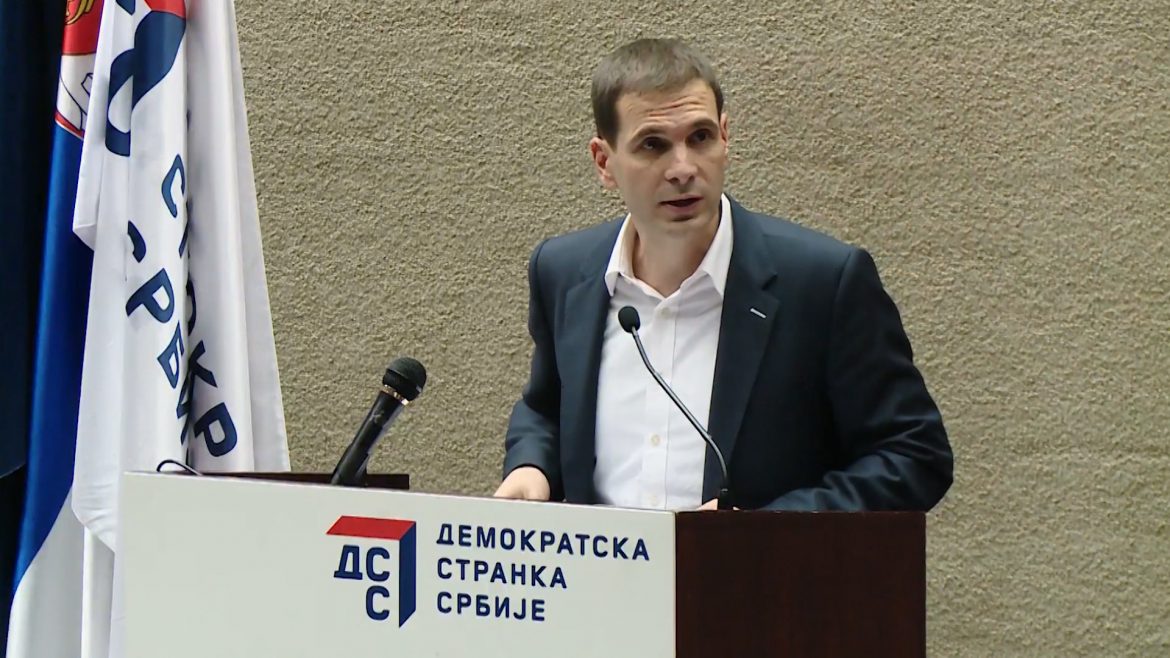 Predsednik DSS-a saopštio da će se kandidovati za predsednika Srbije