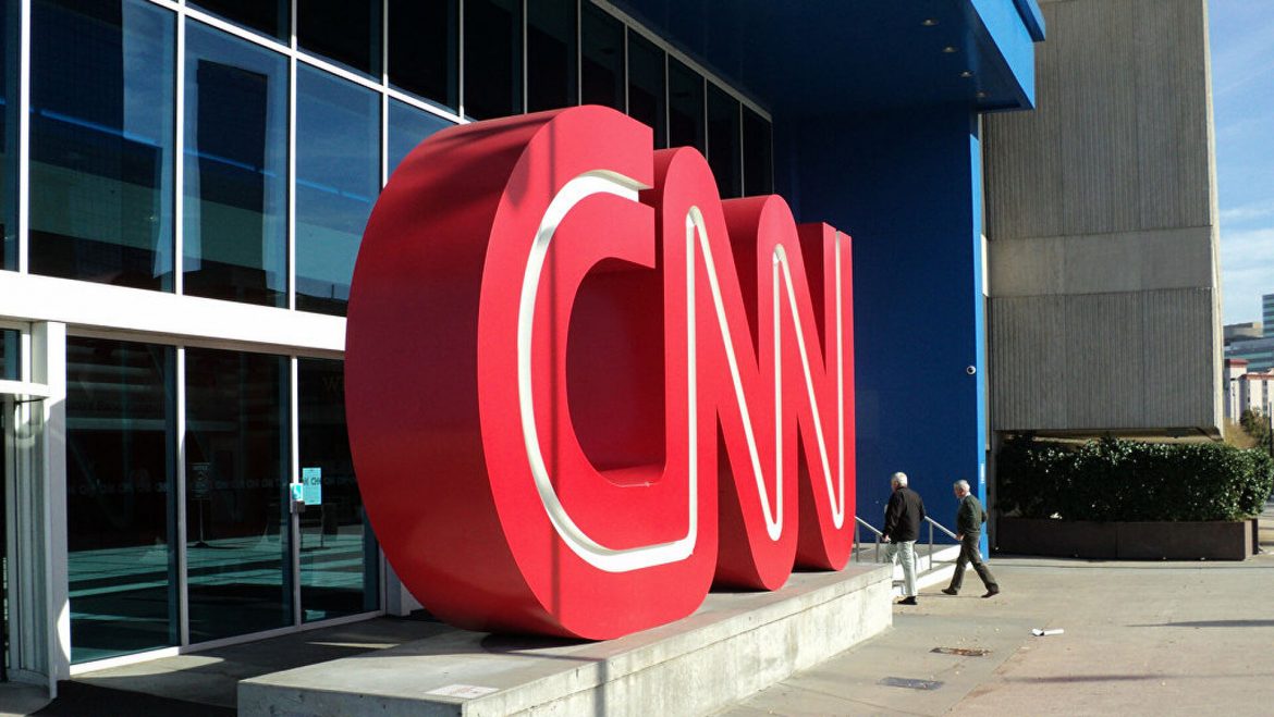 CNN otpustio tri radnika jer su na posao dolazile nevakcinisane