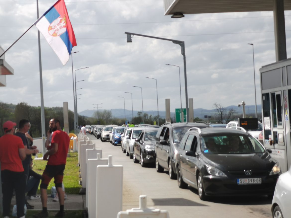 AMSS: Pojačan saobraćaj, duže zadržavanje na naplatnimstanicama