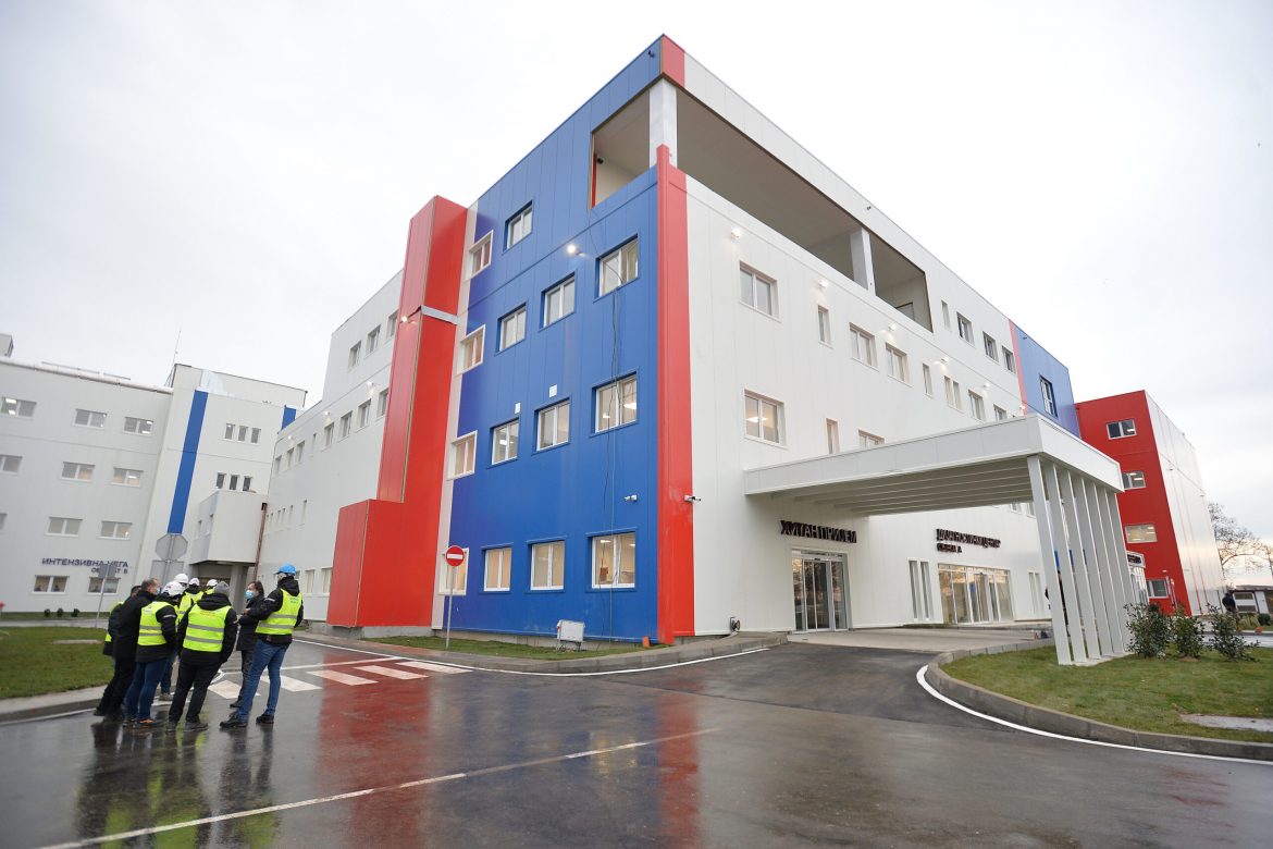 Bolnica u Batajnici se puni, najviše mladih nevakcinisanih pacijenata