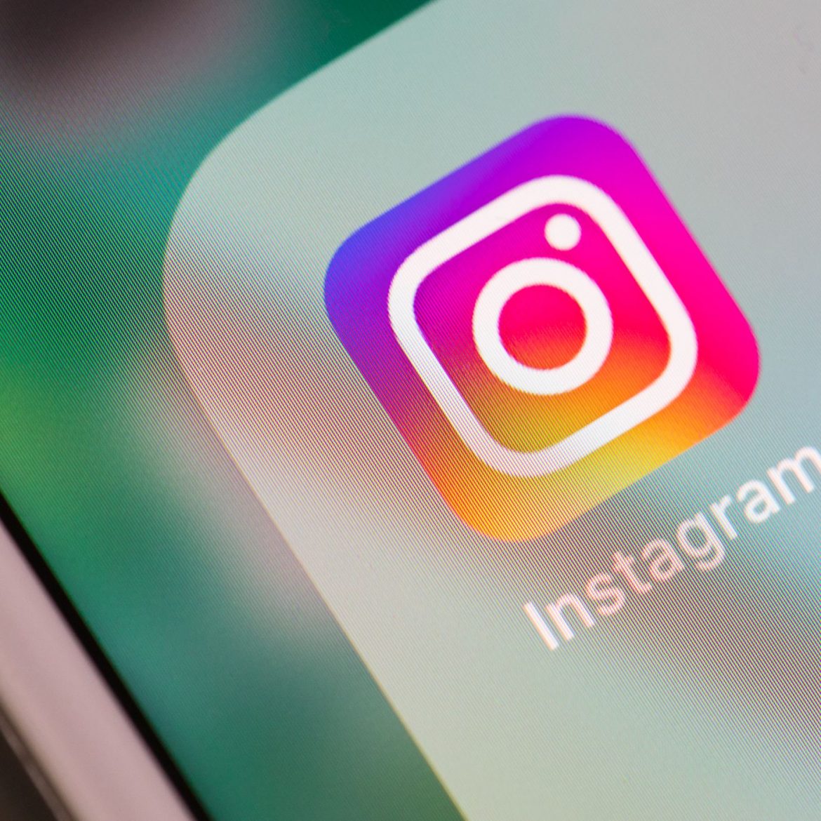 Instagram će početi da traži od korisnika da unesu datum rođenja