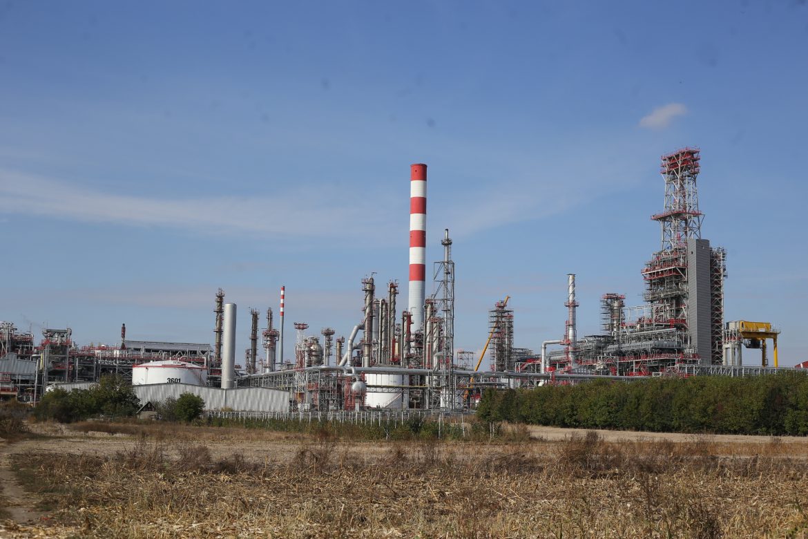 Ruska rafinerija obustavila rad nakon napada