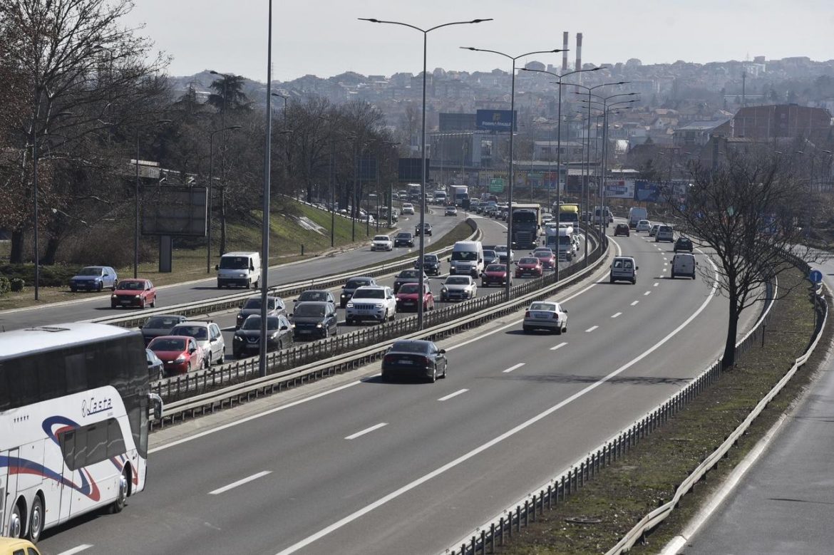 AMSS: Očekuje se pojačan saobraćaj u gradovima