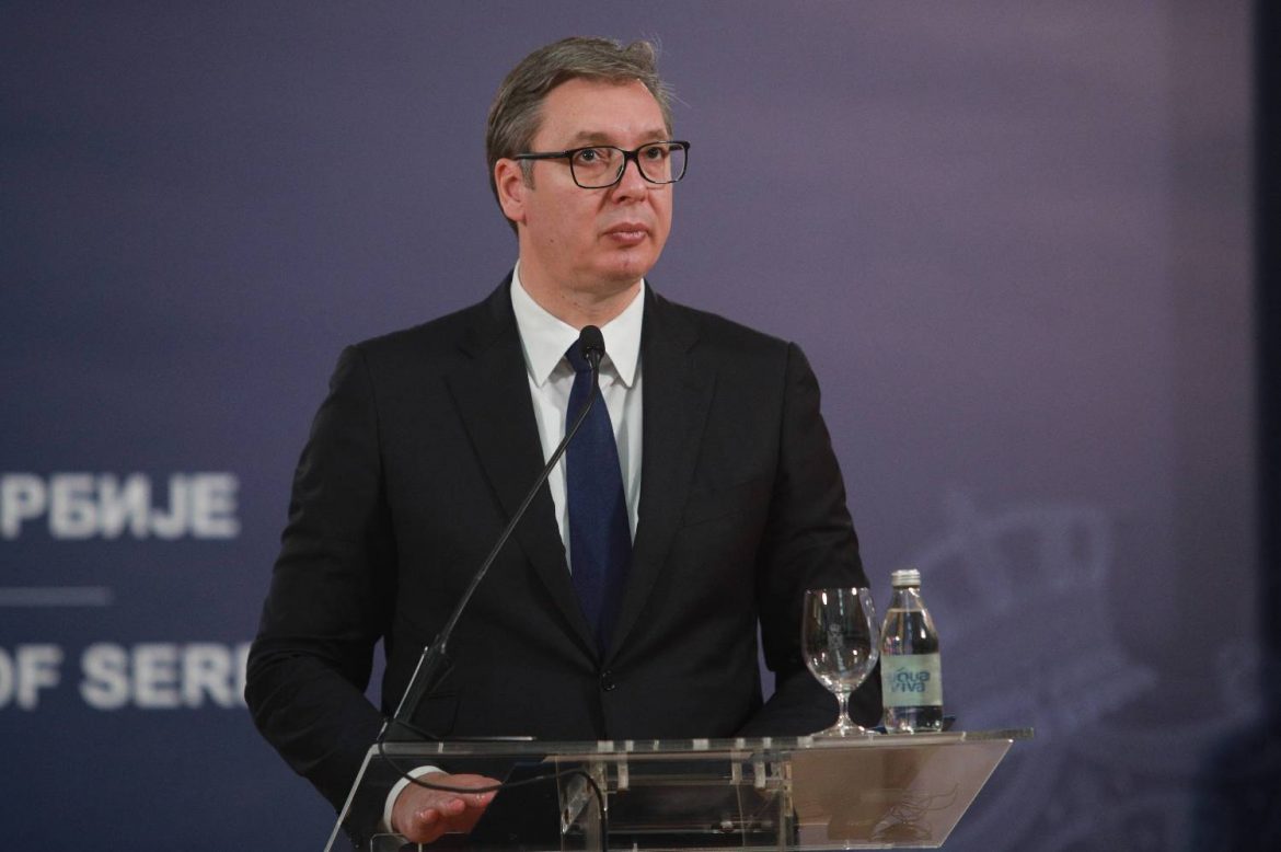 Vučić: Tačno je da se od ustoličenja bilo odustalo, dobro je da je promenjena odluka