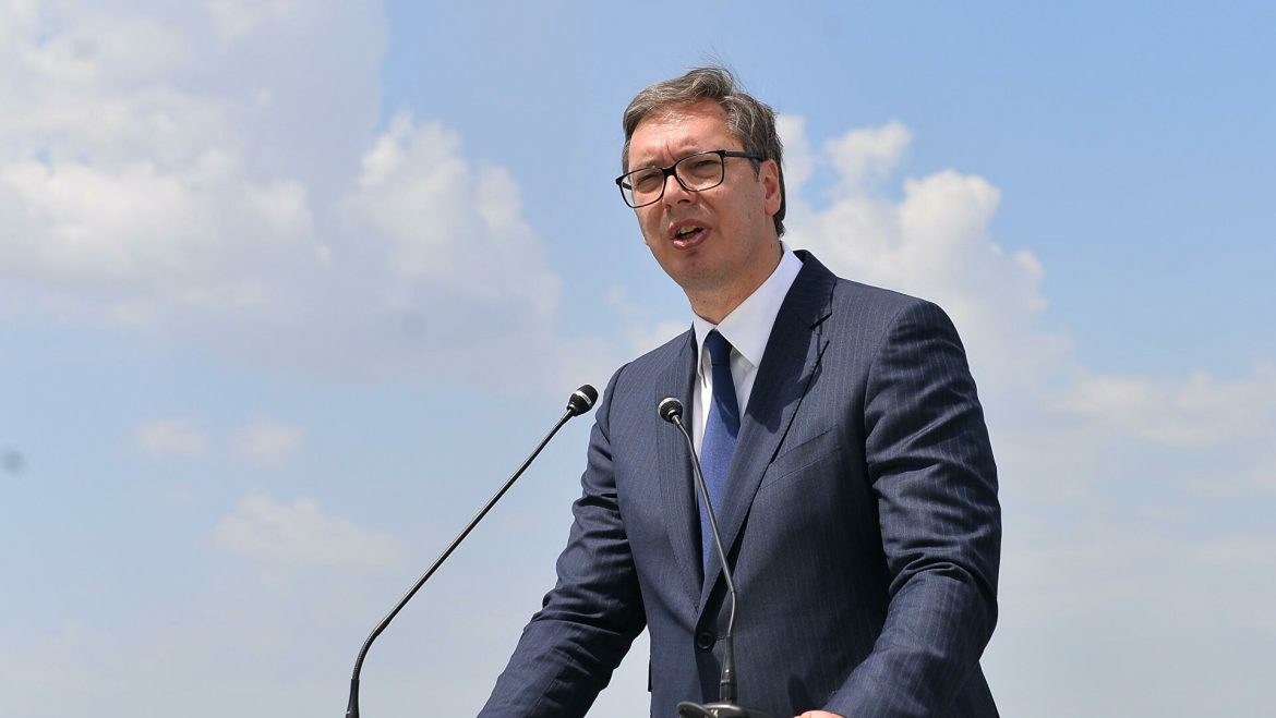 Vučić: Smanjuje se broj novoobolelih