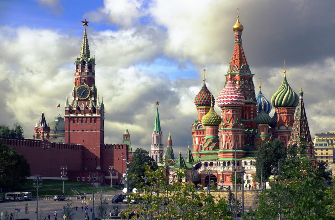 Rusija: Osam neradnih dana zbog COVID-19