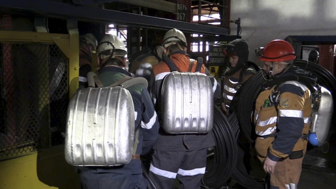 Požar u ruskom rudniku, zarobljene desetine rudara