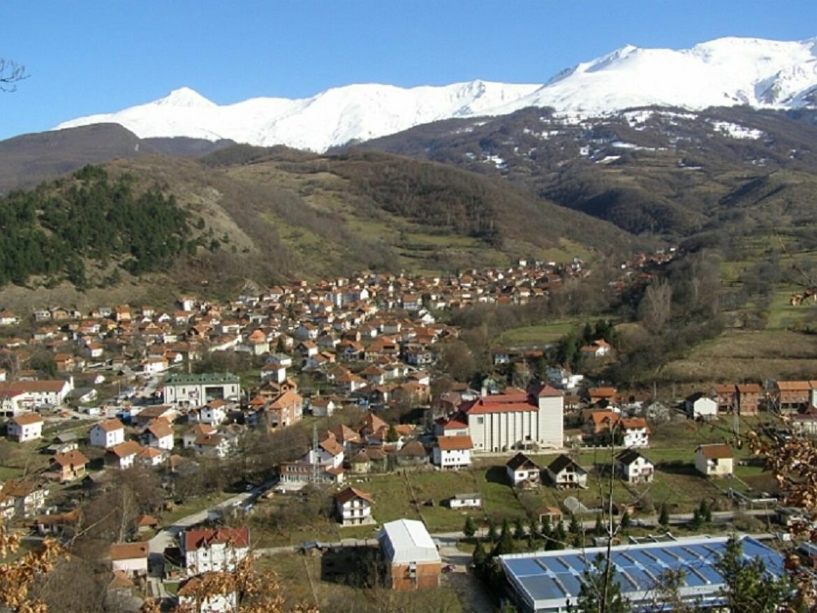 Uhapšeni bivši čelnici opštine Štrpce zbog bespravne gradnje na Brezovici