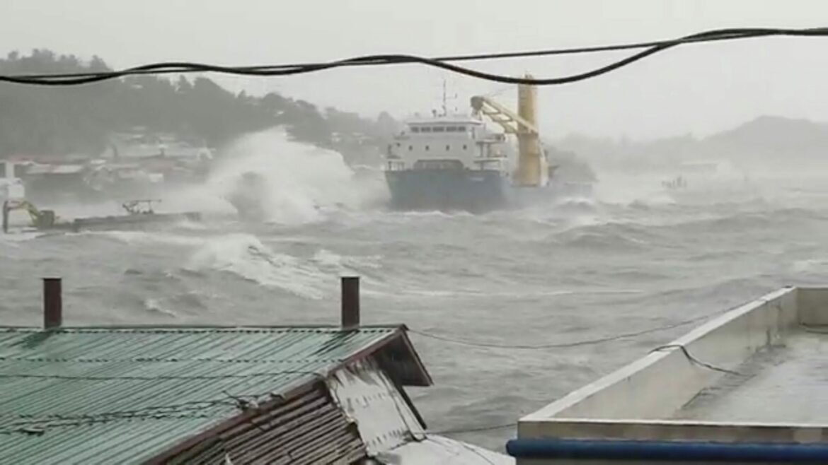 U oluji na Filipinima stradalo 208 osoba