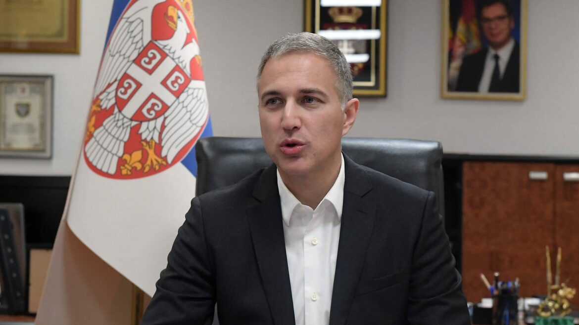 Ministar Stefanović najavljuje veći budžet za vojsku i novo naoružanje