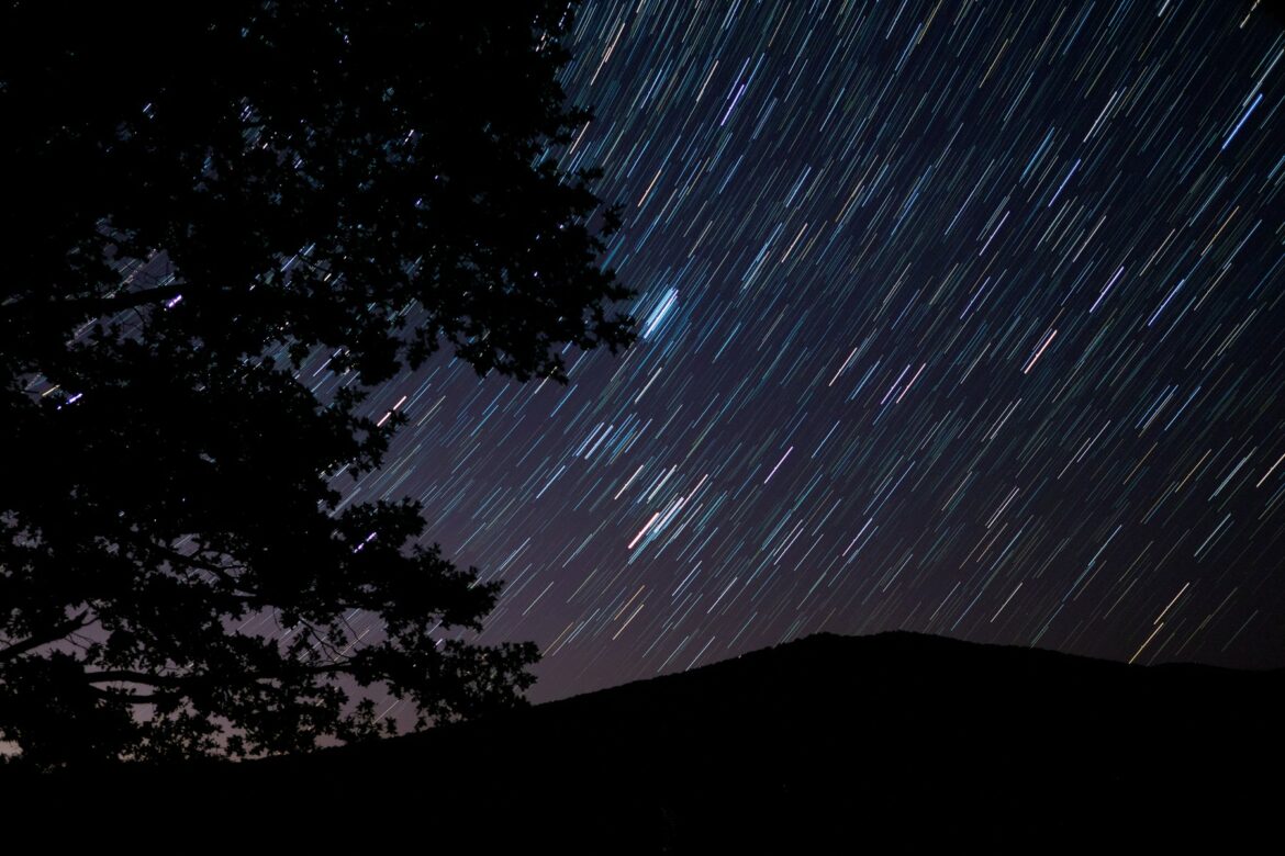 Noćas kiša meteora za sve ljubitelje „zvezda padalica“