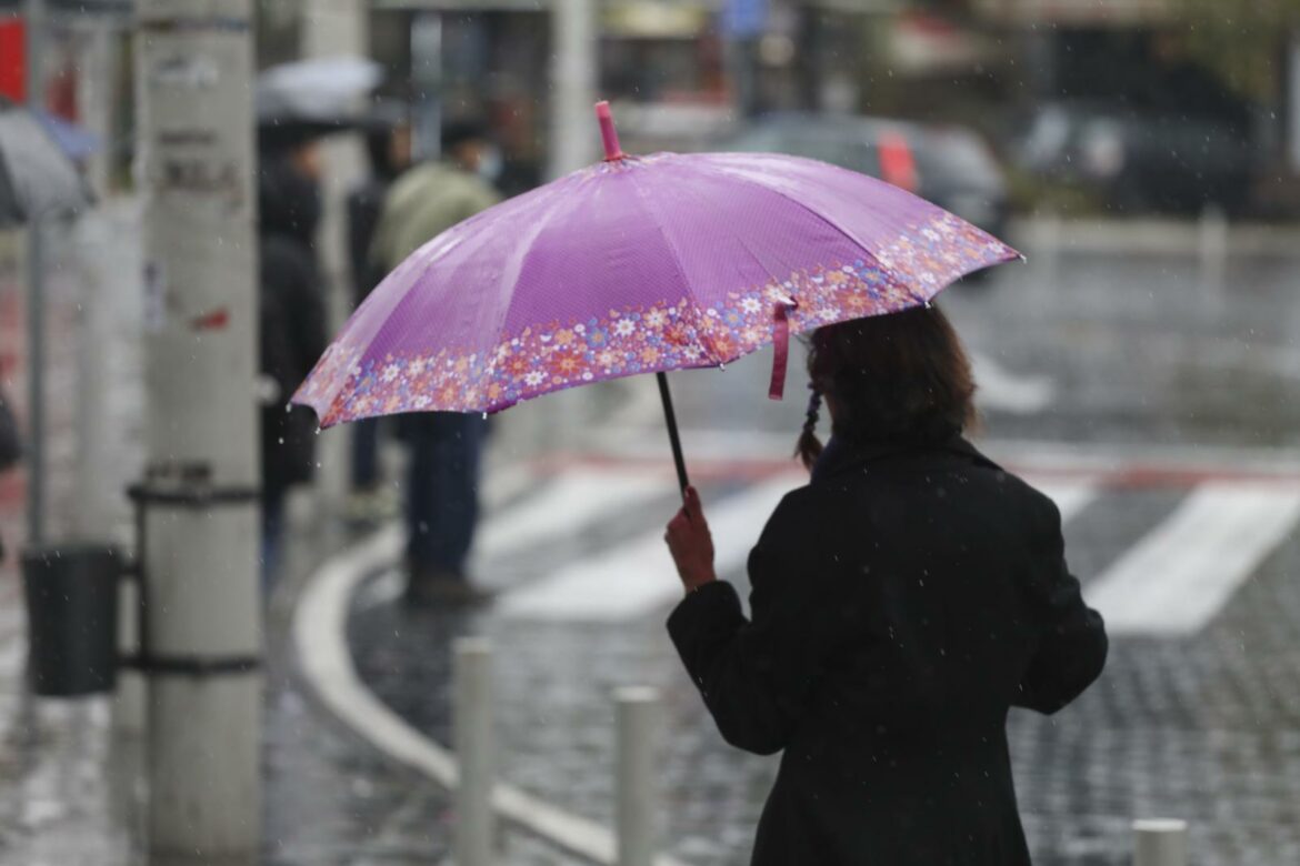 Danas sa kišom i susnežicom, temperatura do 9 stepeni