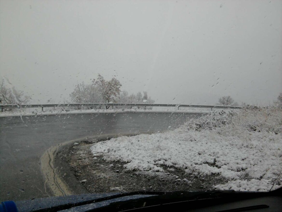 Put preko Fruške gore nije bezbedan zbog ledene kiše