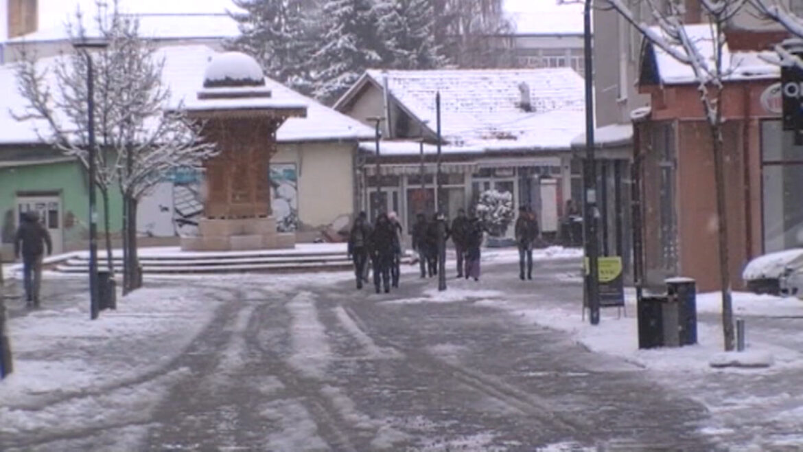 Vanredna situacija u Sjenici, preduzeće za održavanje puteva u blokadi zbog 120 miliona dinara