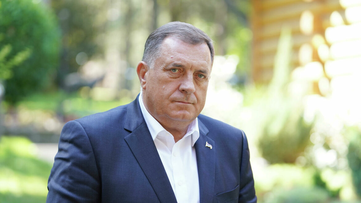 Dodik: Bez badnjaka u zgradi Predsedništva, Srbi tamo nisu dobrodošli