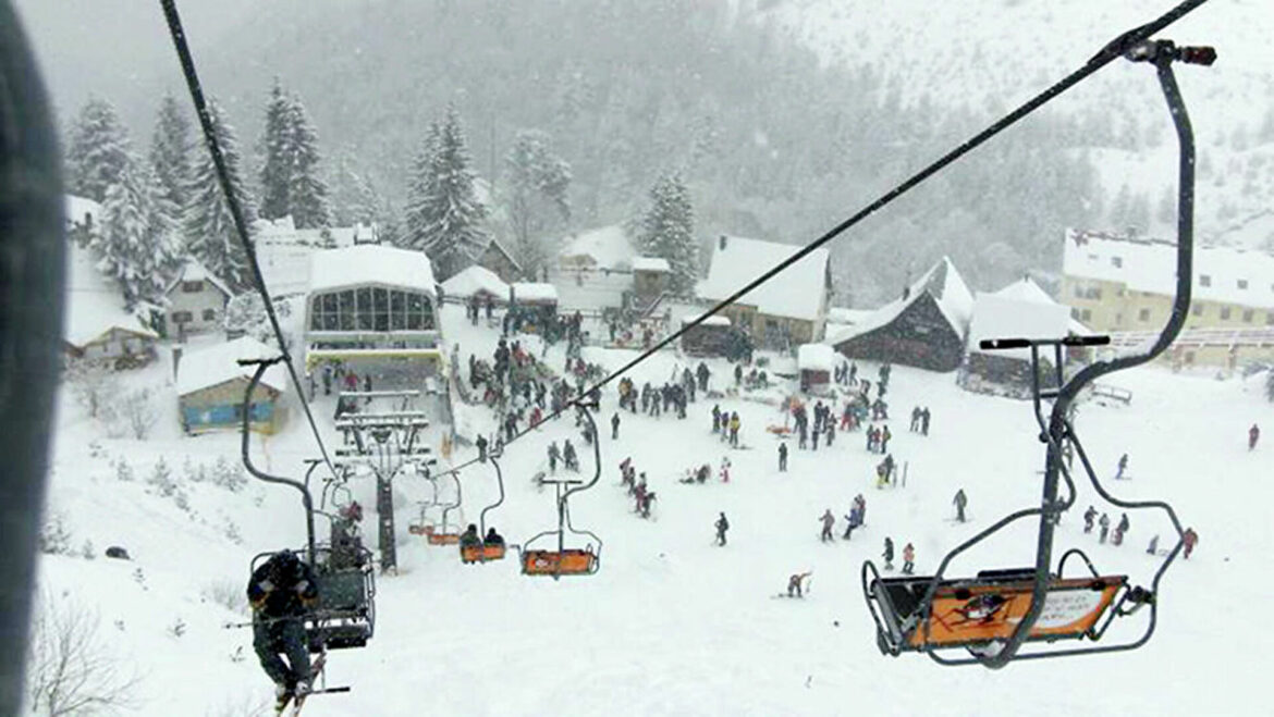 Prištinske institucije preuzele ski-centar Brezovica