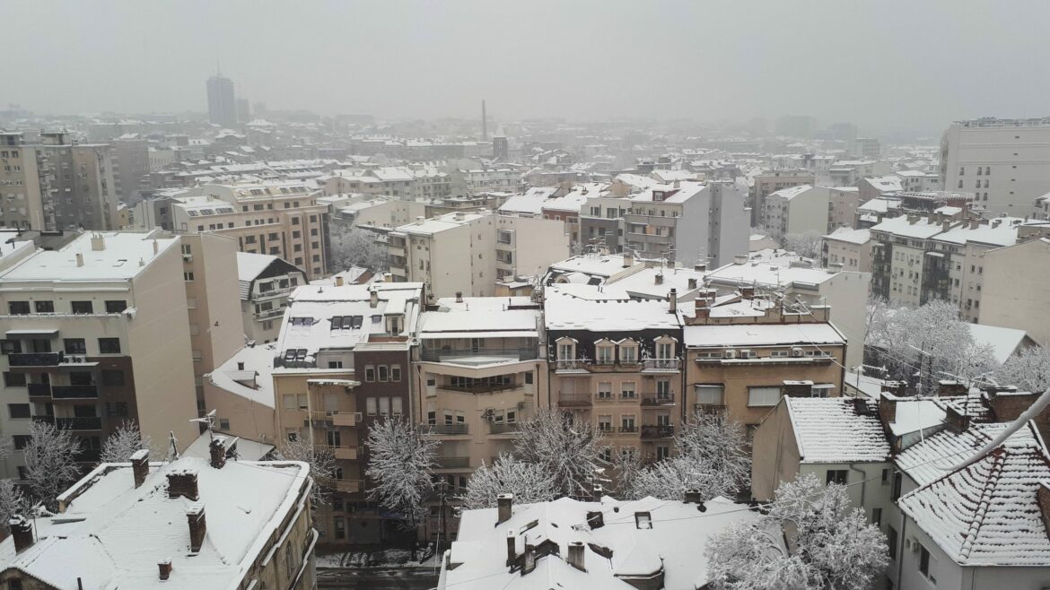 Tokom dana oblačno, uveče sneg, temperatura do 7 stepeni