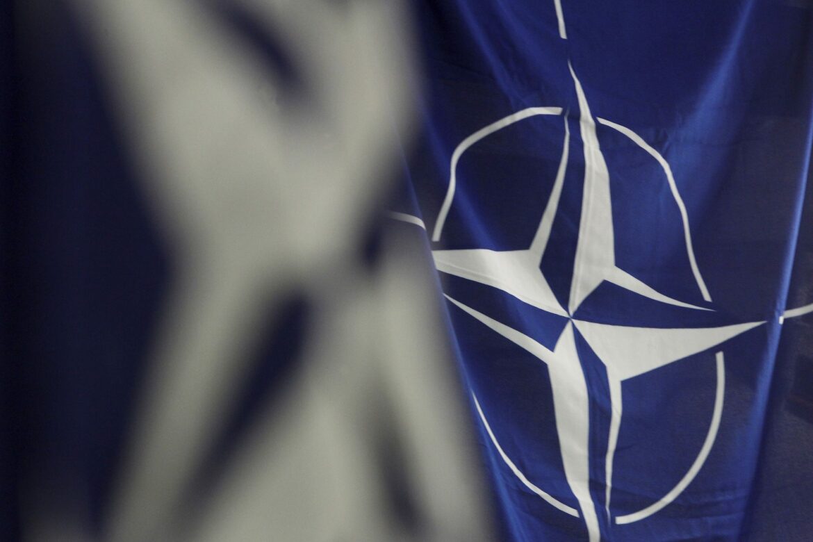 NATO obnavlja bazu u Albaniji