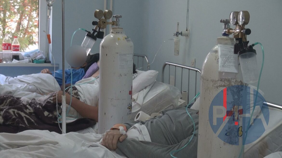 U SAD zbog korone hospitalizovano više od 100 hiljada pacijenata