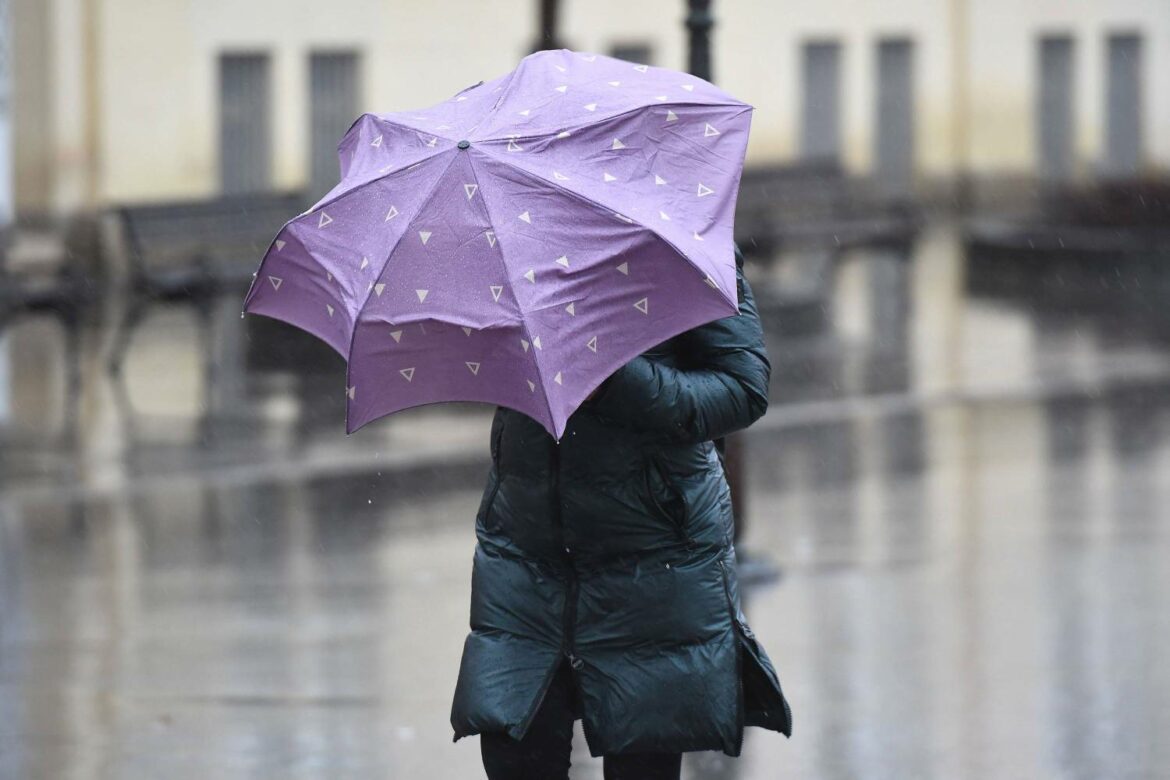 Danas naoblačenje uz kišu i susnežicu, temperatura do 13 stepeni