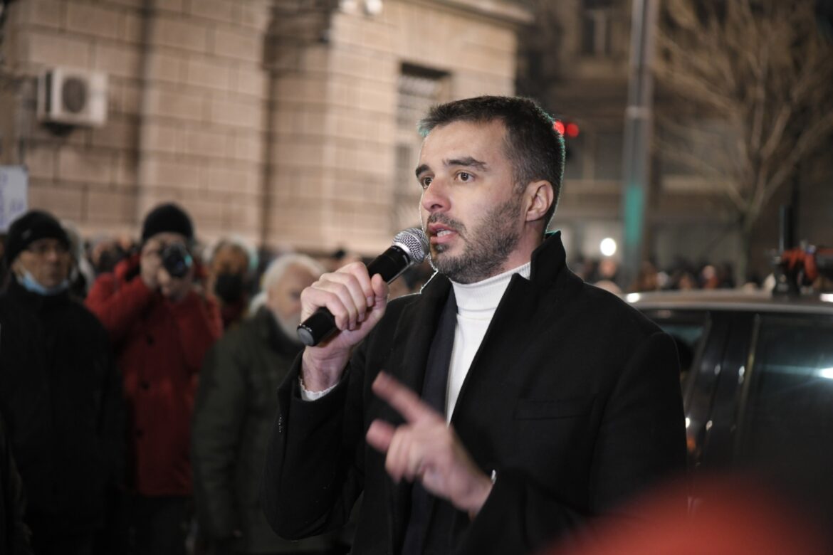 Manojlović: Policija zabranila skup, ali će protest biti održan