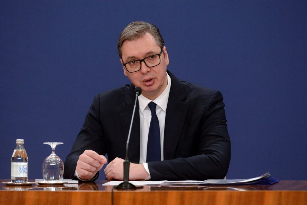 Vučić: Srbija mora da ide ka EU, iako ne uvodi sankcije Rusiji