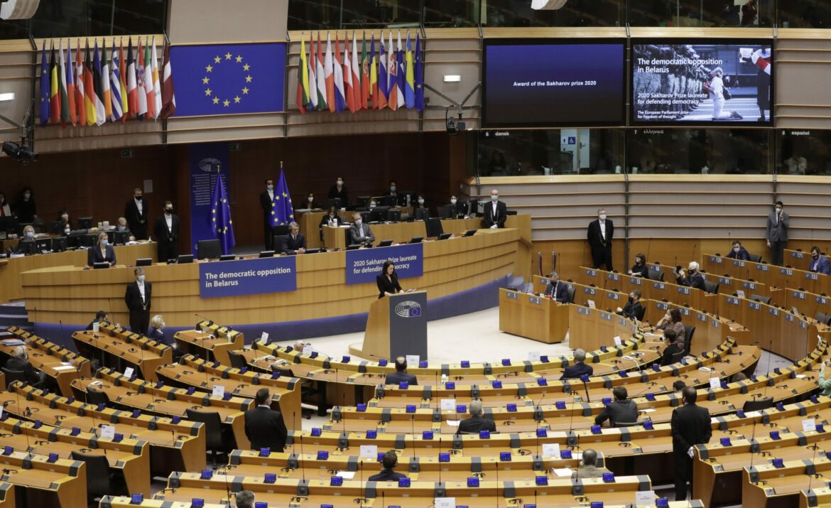 Nova.rs: Evropski parlament traži osudu Srbije zbog izvoza oružja u Mjanmar