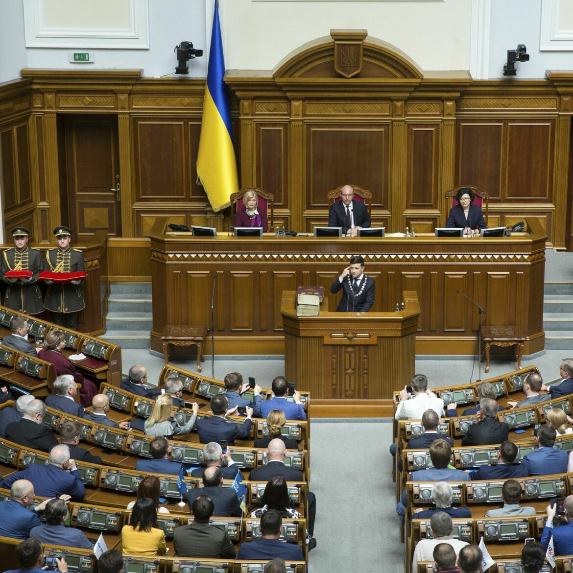Zelenski potpisao zakon o prinudnom oduzimanju ruske svojine u Ukrajini