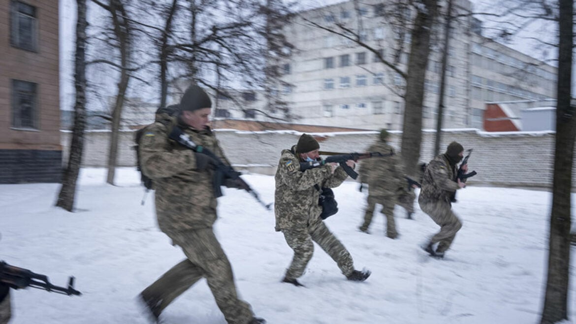 SAD neće evidentirati građane koji putuju u Ukrajinu da bi se borili