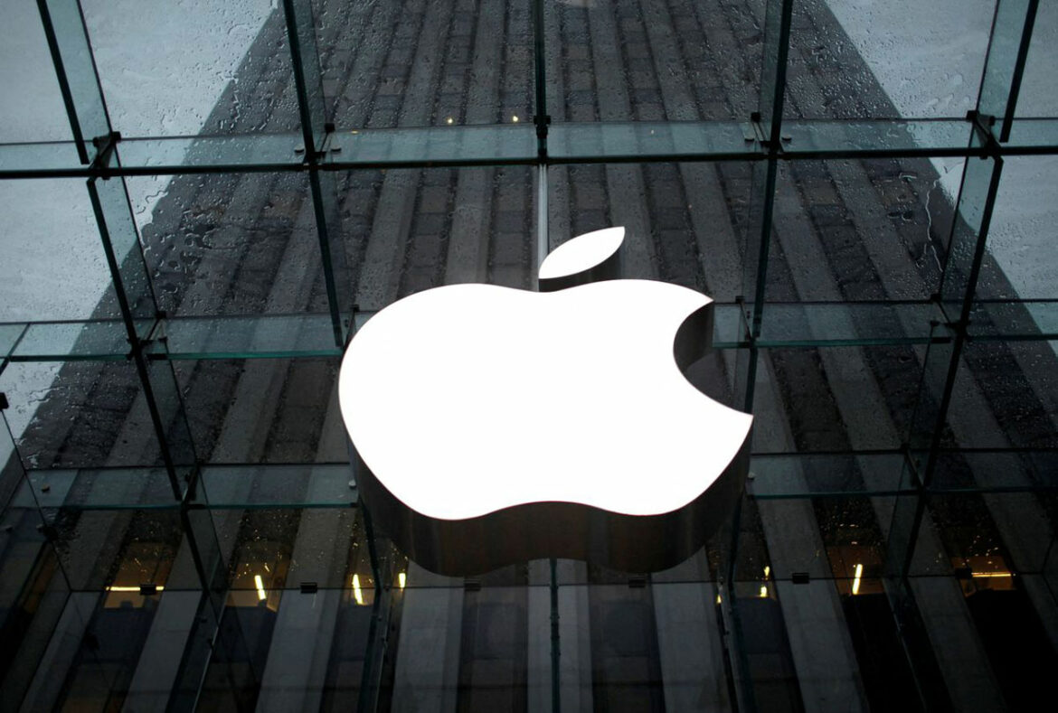 SAD terete bivšeg kupca Apple-a za prevaru kompanije za više od 10 miliona dolara