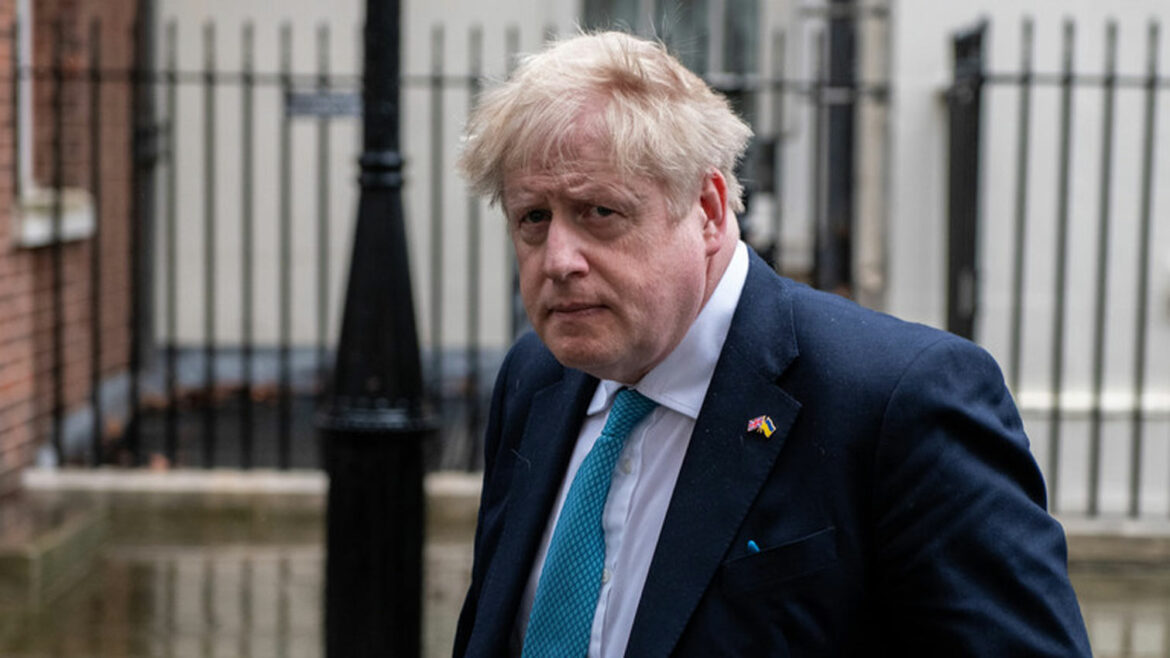 Britanski konzervativci još neće menjati pravila da bi izazvali Džonsonovu ostavku