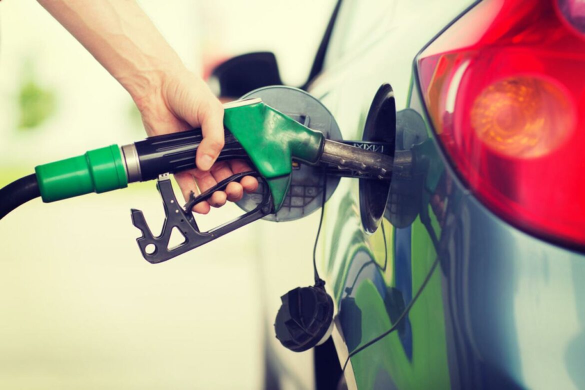Bezolovni benzin na pumpama narednih sedam dana  košta 176,31 dinar za litar