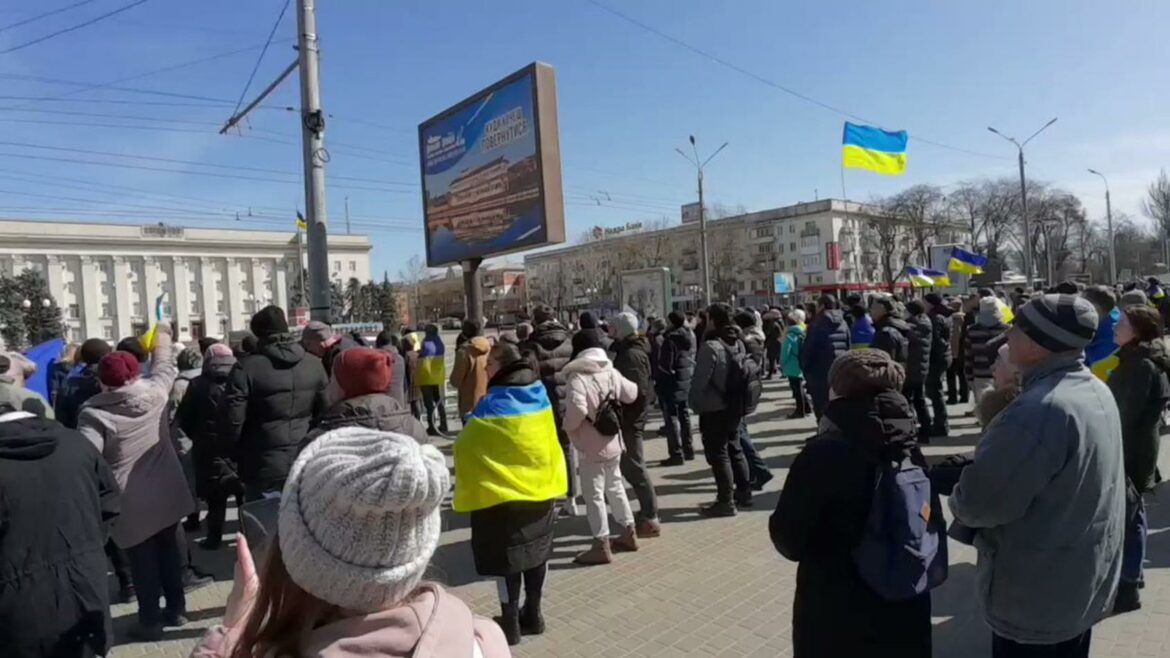 Demonstracije u okupiranim ukrajinskim gradovima